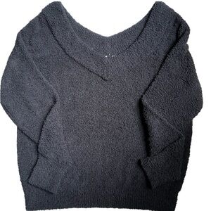 NWT HELLO NITE REVOLVE PLUSH V NECK SWEATER IN BLACK